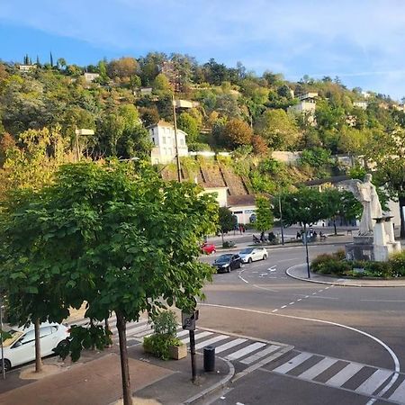 O Bon'Endroit - Appartement Confort - Centre Ville Vienne  Exteriör bild